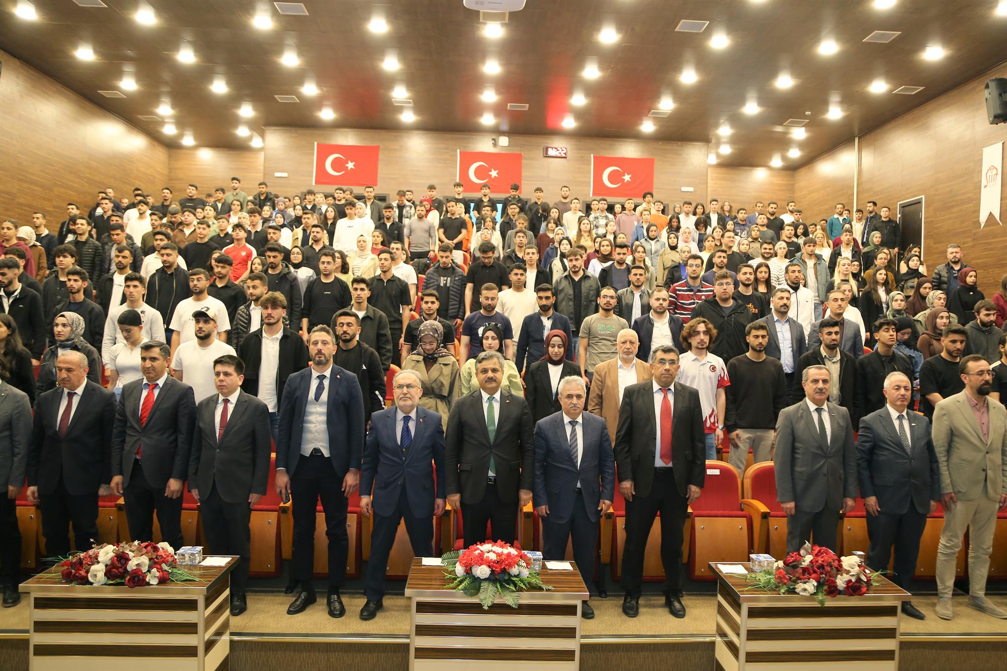 Üniversitemizde “Şanlı Direnişin 10. Yılında İnancımız Bir, Duamız Türkiye” Konferansı Düzenlendi